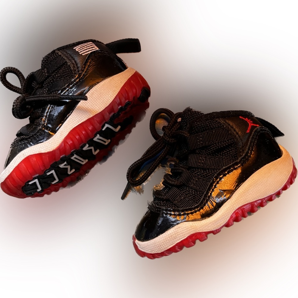 2001 Baby Nike Air Jordan Retro XI 11 Blk Red Baby Infant shoe sz 2c 832021 061